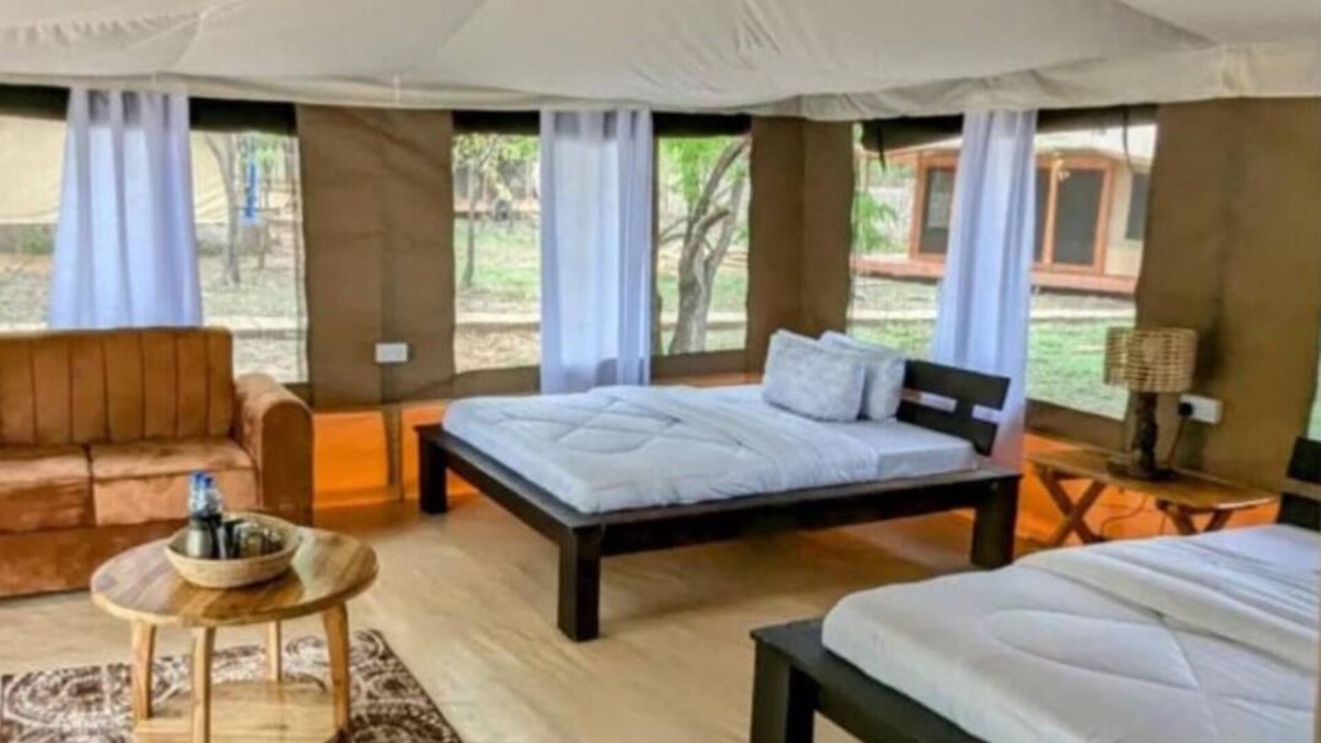 Mikumi House | Double G safaris and Camp Mikumi - Luxury Triple Room