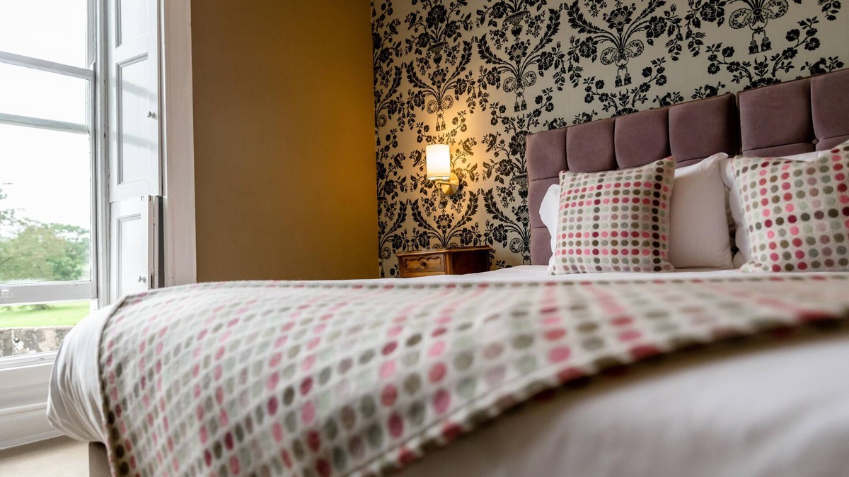 Longford House | Double or Twin-Ensuite-Roomy