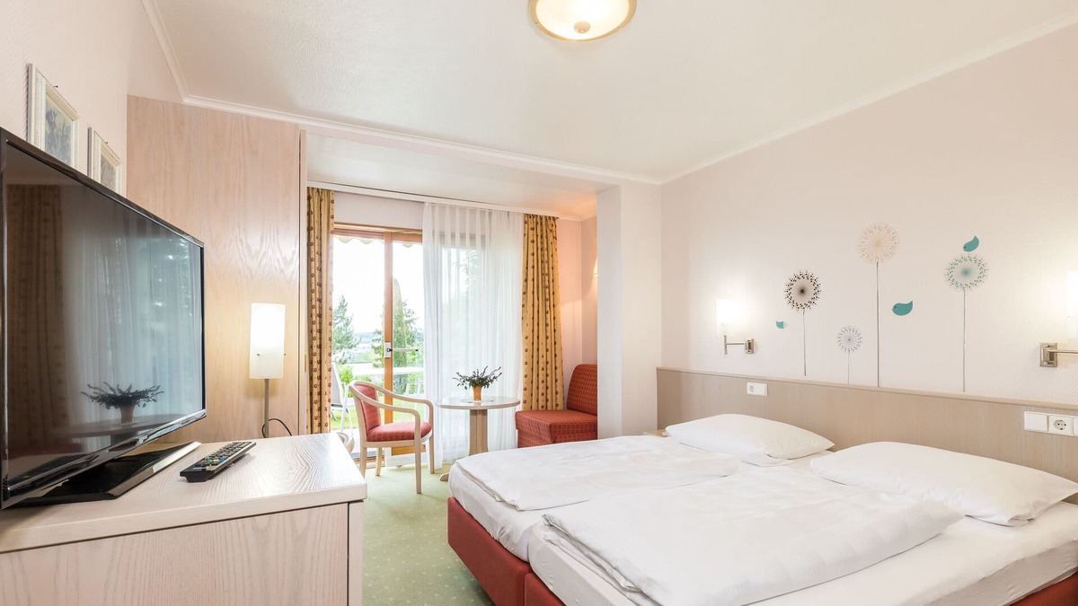 Gailingen Apartment | Double room 2, with shower and WC