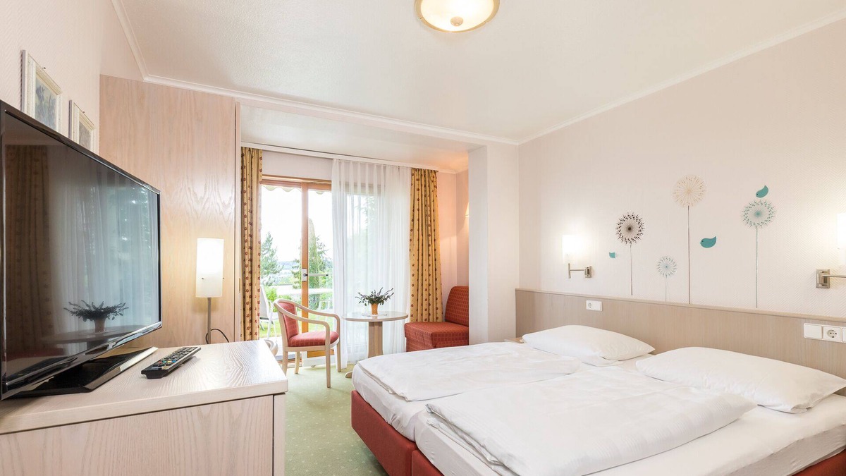 Gailingen Apartment | Double room 3, with shower and WC