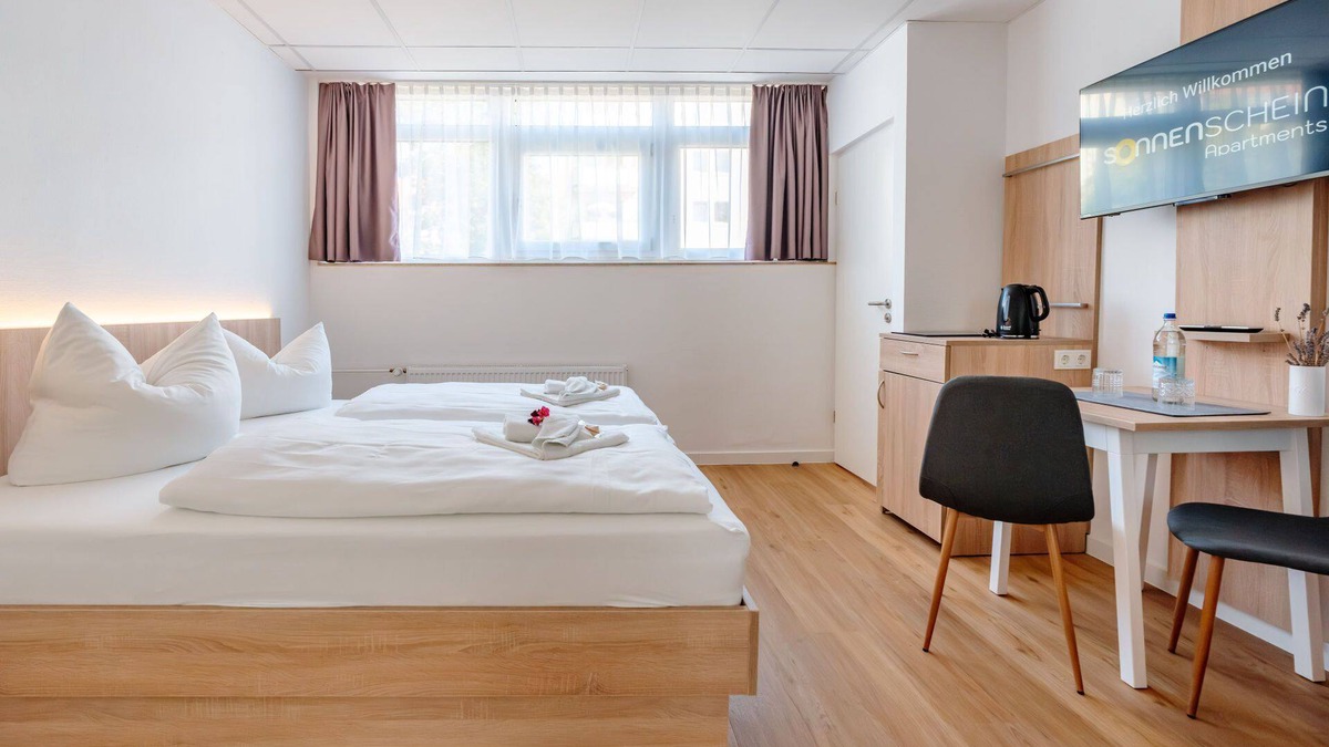 Heilbad Heiligenstadt Apartment | Double room with bath+ - Sonnenschein Hotel & Apartments