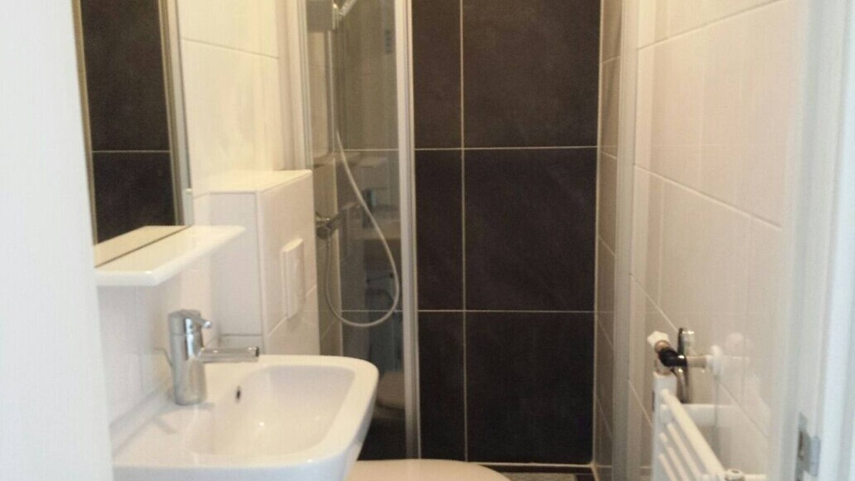 Utrecht Hotel | Double room, 1 km from centre