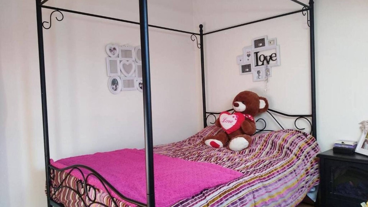 Albarraque Apartment | Double Room 2 In Albarraque, Sintra, Shared Bathroom
