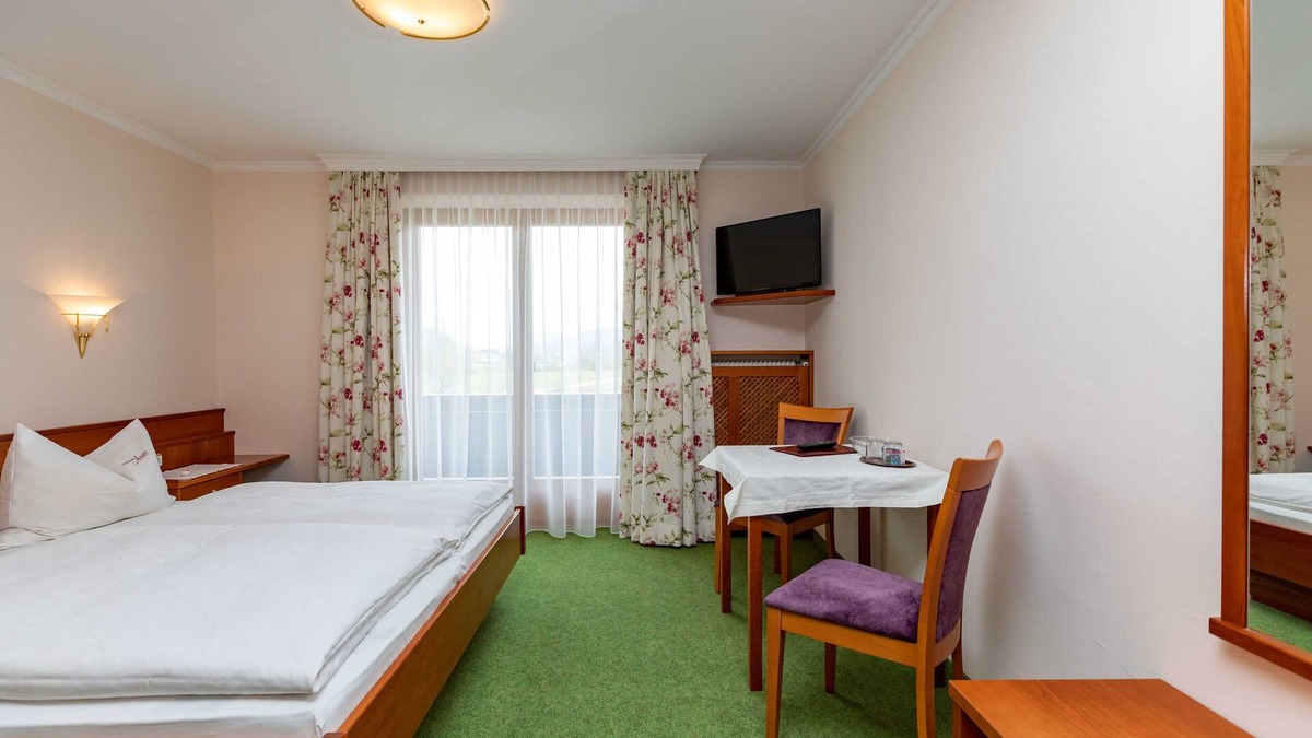 Sankt Lorenz Apartment | Double Room 2 - Pension ANNA, Apartments & Comfort Rooms *