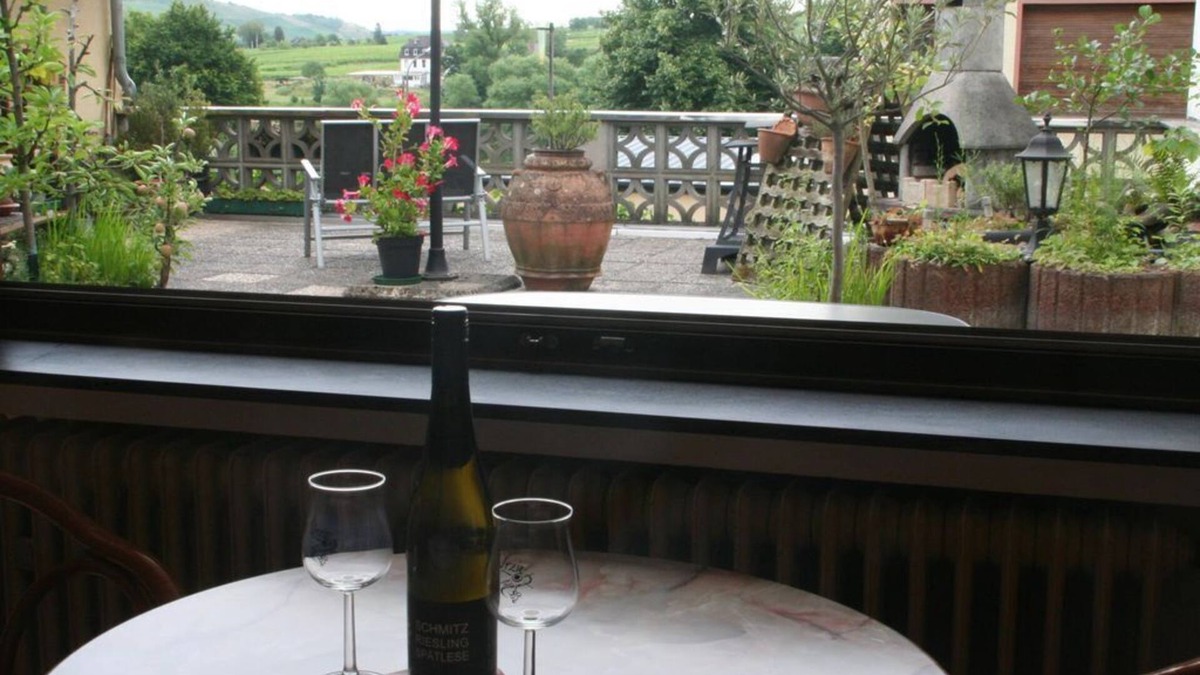 Uerzig Bed & Breakfast | Double room 3 - Wine and guest house Hermann-Josef Schmitz