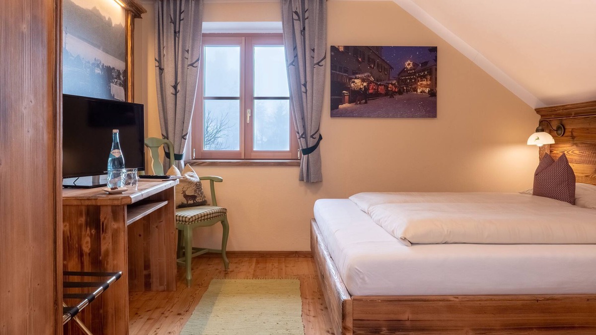 St. Gilgen House | Double room 4 - Landgasthof Batzenhäusl