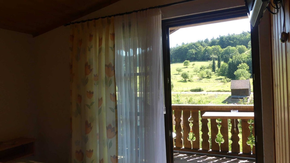 Obersensbach Cottage | Double room 5 with balcony - Pension Holzerstube