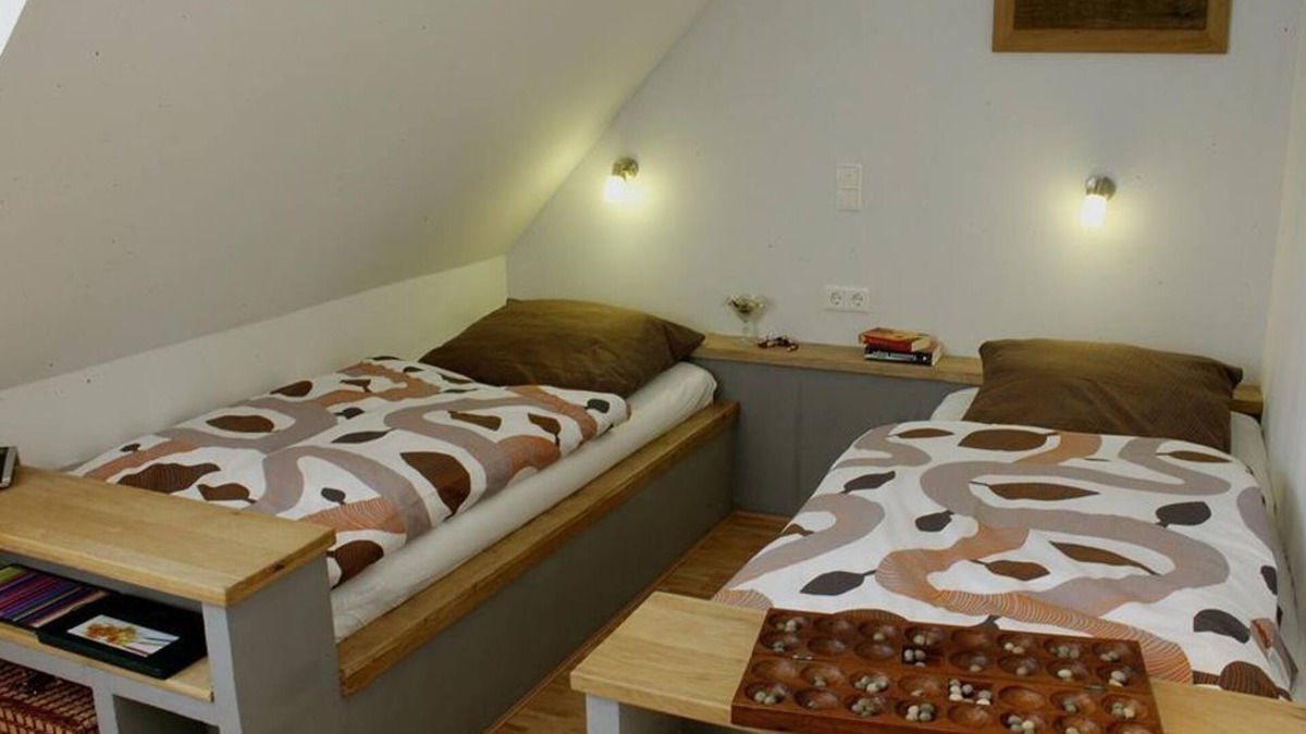 Manderscheid Cottage | Double room 910 shower/WC - Pension Haus Sonneck