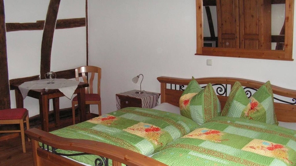 Steinweiler Bed & Breakfast | Double room bath/WC - Weingut & Gästehaus Frank Bohlender