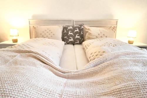 Darligen House | Double Room by Interlaken. Parking