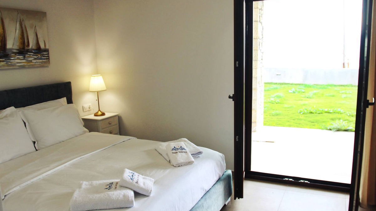Gefira Mpania Apartment | Double Room by the Sea - Santa Domenica Nafpaktos