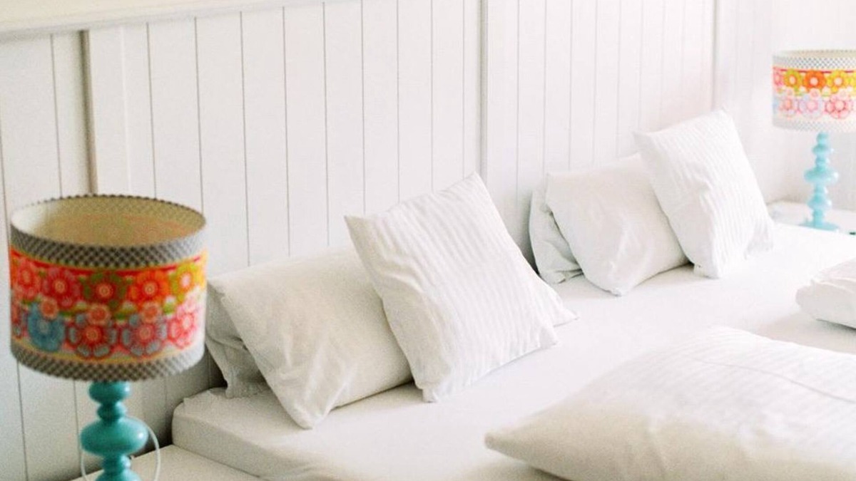 Gols Bed & Breakfast | Double room classic, shower, WC - Domizil Gols, Boutique Hotel & Studios