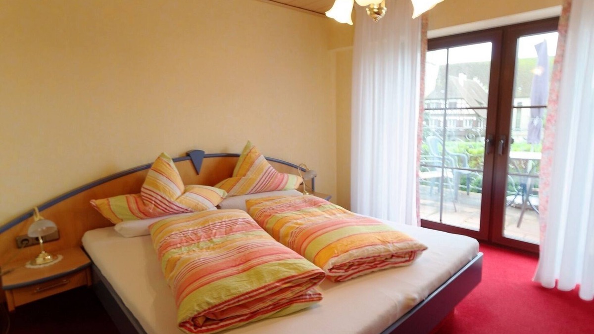 Hagnau Apartment | Double room comfort l with balcony