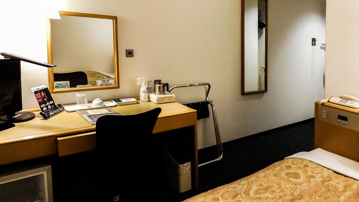 Kamisu Hotel | Double room East Building Smoking Basic plan/Kamisu Ibaraki