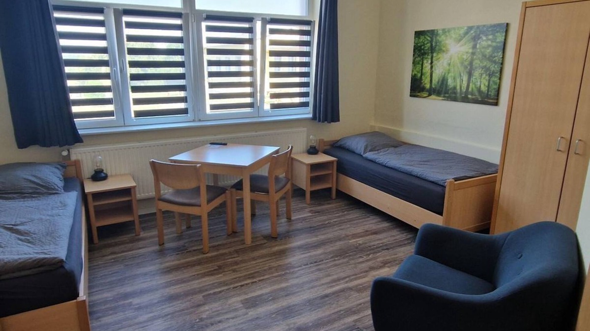 Bad Duerrenberg House | Double room Ellerbach - Guesthouse Heinrich Heine Schule