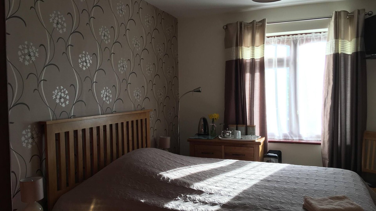 Kenn Other | Double room-Ensuite-Small