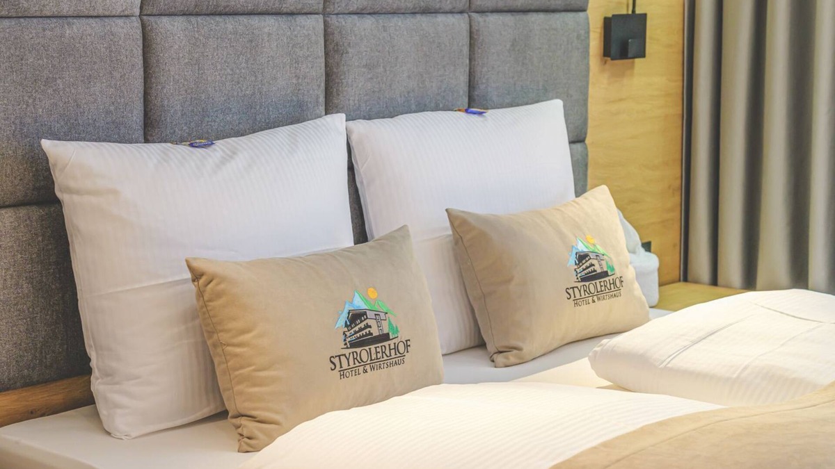 Steeg House | Double room Enzian - Hotel Styrolerhof KG