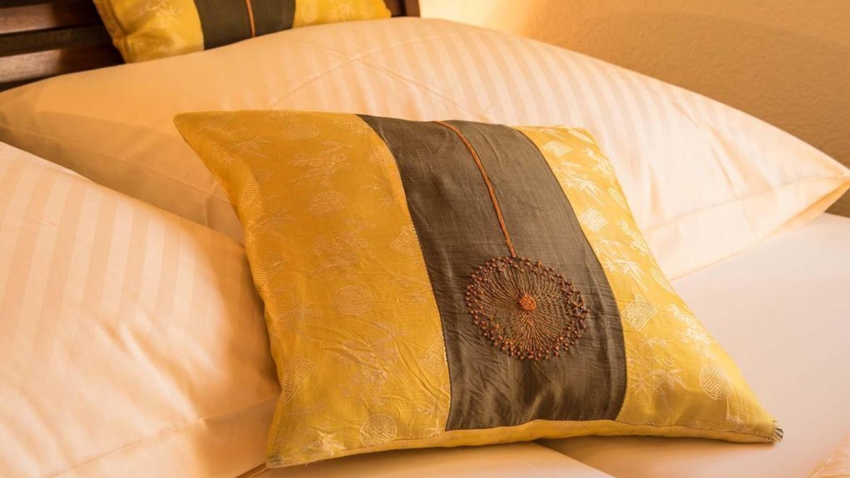 Bahretal Bed & Breakfast | Double room HERKULESSÄULEN - WITH breakfast - - Pension Am historischen Kalkwerk