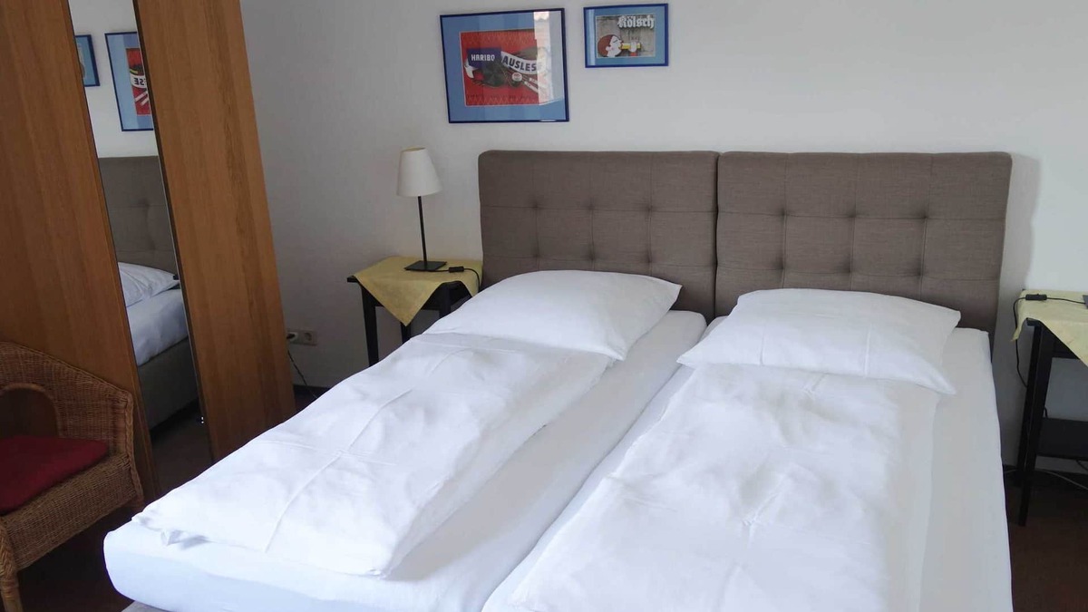 Deutz House | Double room - Pension am Helenenwall