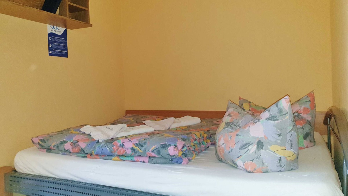 Hoyerswerda Cottage | Double room - Pension Henze