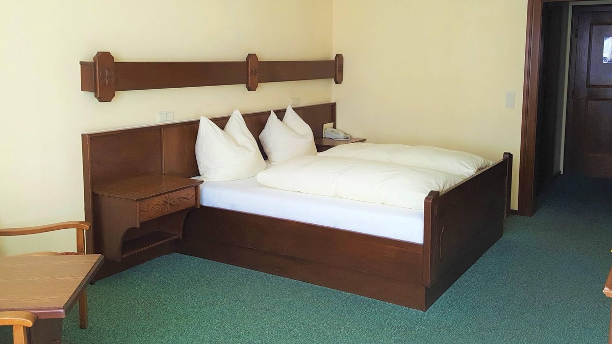 Oberdrauburg House | Double room, shower or bath, toilet - Gasthof-Restaurant Pontiller