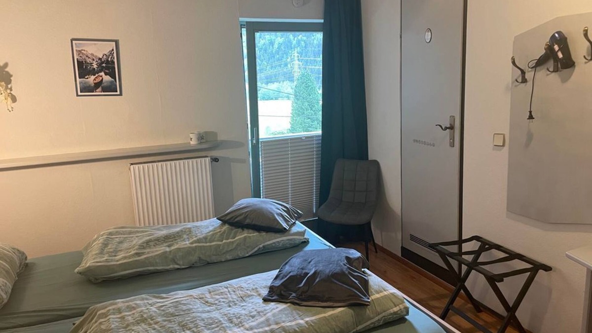 Stall Bed & Breakfast | Double room, shower, WC, mountain side - Mölltaler Appartements