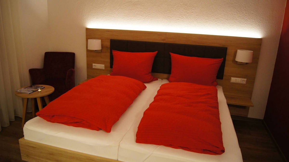 Obersulm Apartment | Double room summer - Winzerhof am Schlierbach