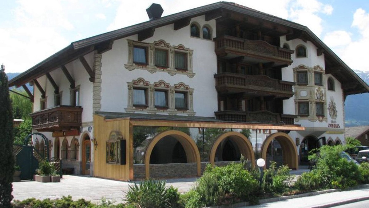 Zirl House | Double room superior - Hotel Tyrolis