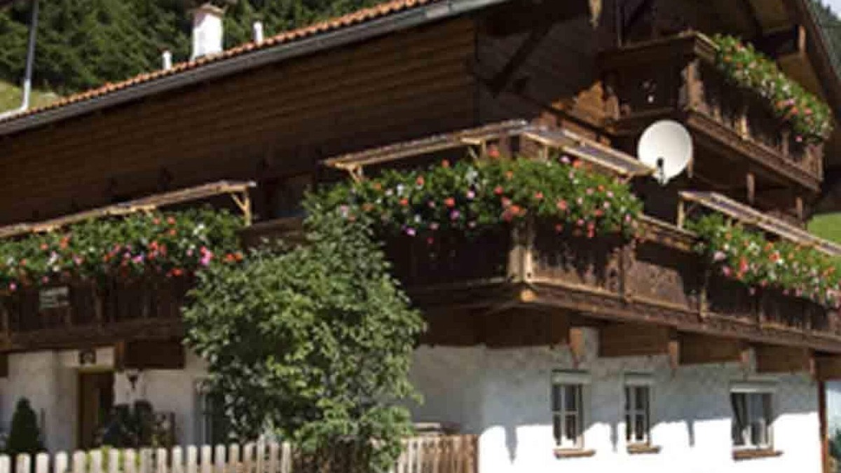 Gries im Sellrain Apartment | Double room with balcony - Krapfhof