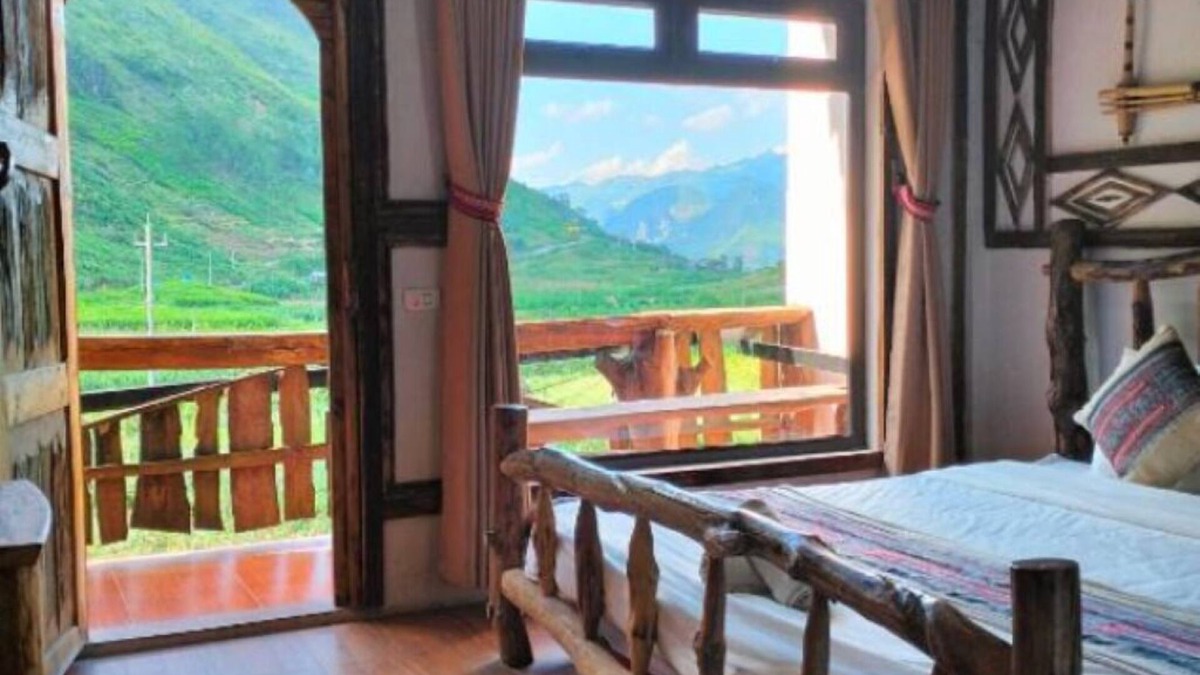 Meo Vac Bed & Breakfast | Double Room with Mountain View - O'Chau Meo Vac Homestay