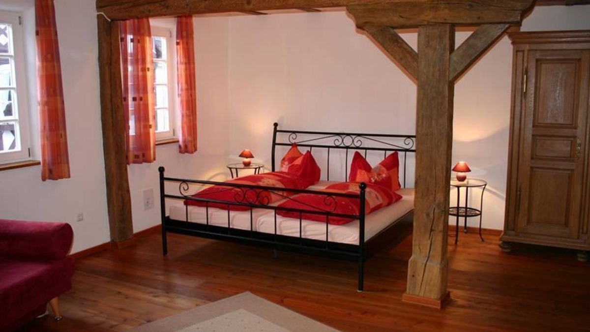 Steinweiler Bed & Breakfast | Double room with shower/WC - Weingut & Gästehaus Frank Bohlender