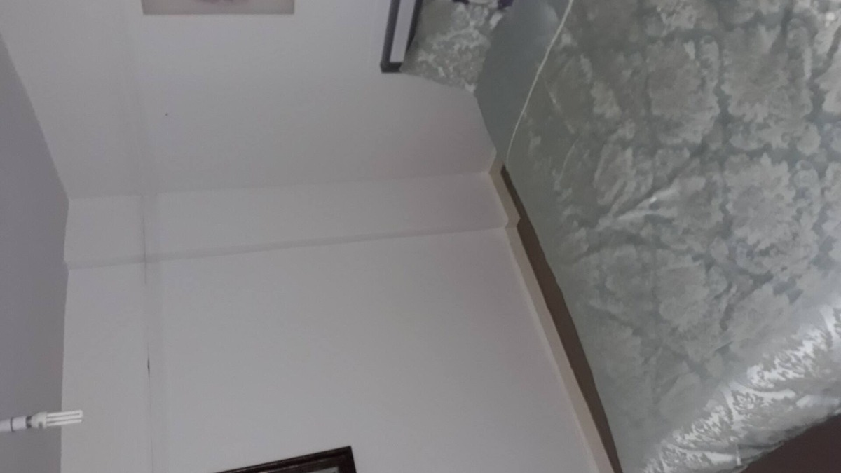 Birmingham House | Double room with shared bathroom