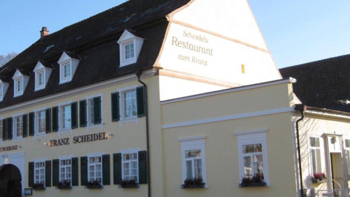 Kenzingen Apartment | Double room with shower and WC - Scheidels Restaurant zum Kranz-Hotel