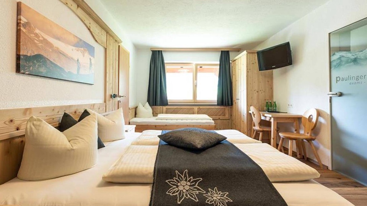 Axams Other | Double room with shower or bath, WC - Pension Bauernhof Paulingerhof