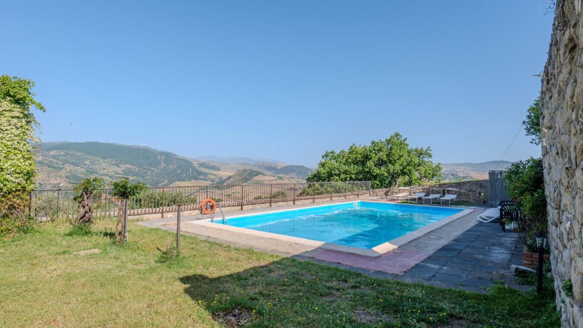 Nicosia Other | Double with Private Bathroom in the Room