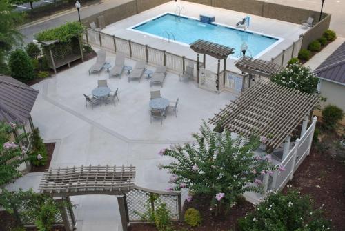 Cape Fear Hotel | DoubleTree by Hilton Fayetteville