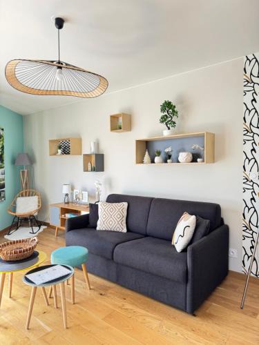 Republique - Tolstoi Apartment | Douceur lyonnaise, Villeurbanne