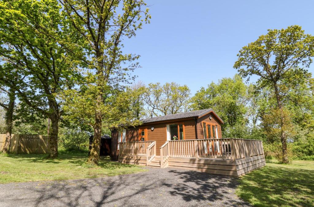 Black Torrington House | Dove Lodge
