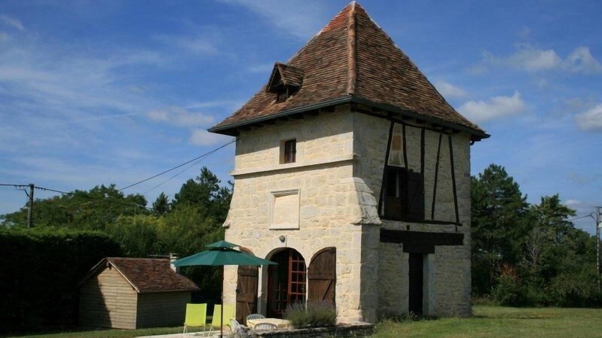 Saint-Cernin House | Dovecote 18th century - LES PECHS DU VERS