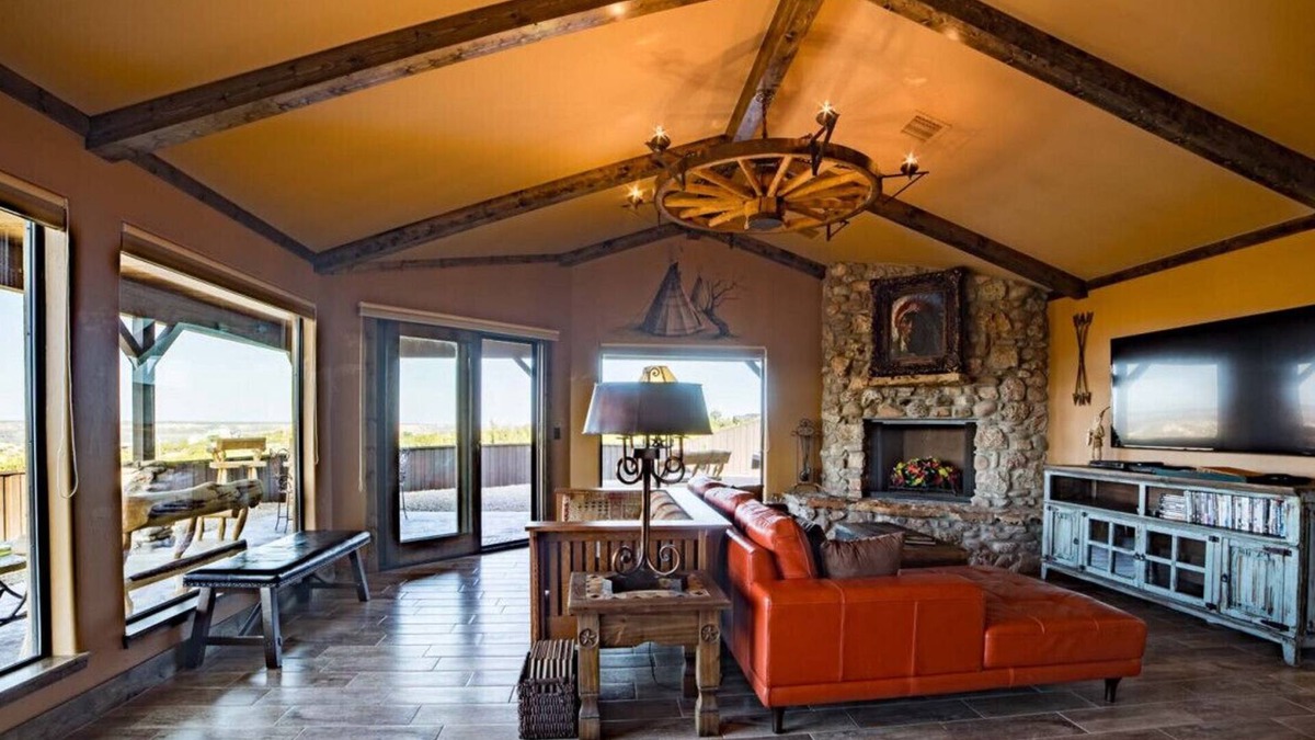 Canyon Cabin | Doves Rest Cabins - Comanche, on the West Rim