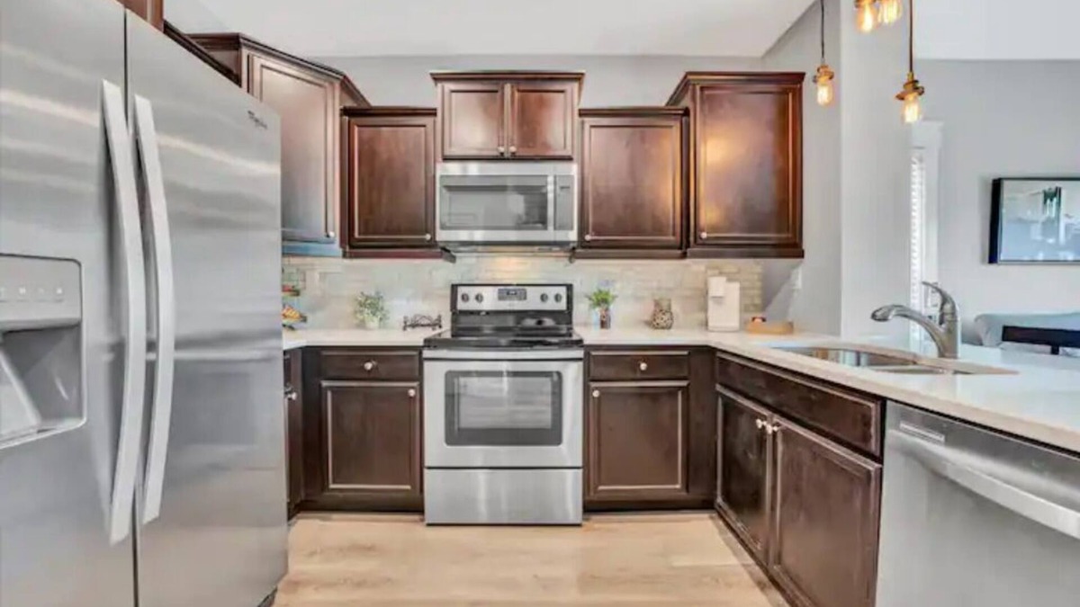 Central Business District Condo | Downton Luxury Loft with River view! 10 min to LU!