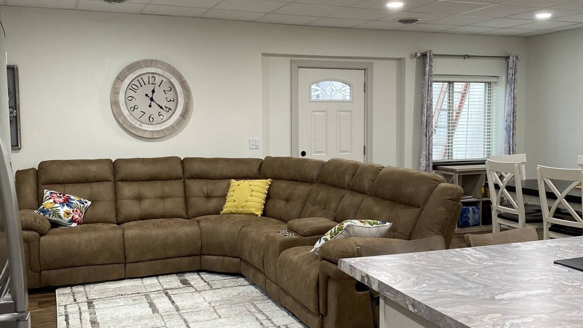 Stanton Apartment | Downtown 3-Bedroom Apartment
