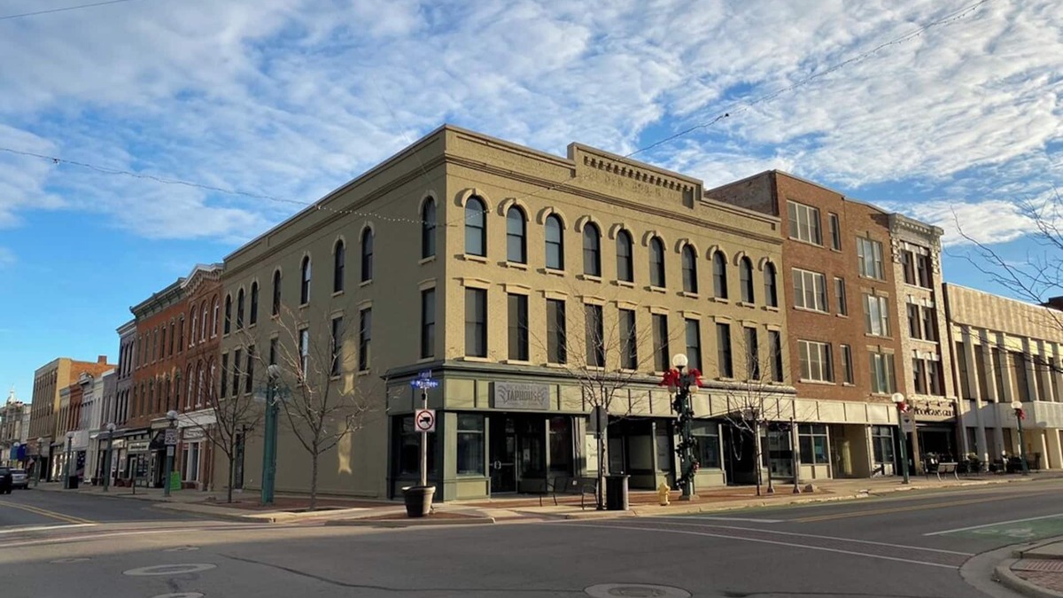 Adrian Apartment | Downtown Adrian apartment with parking and wifi