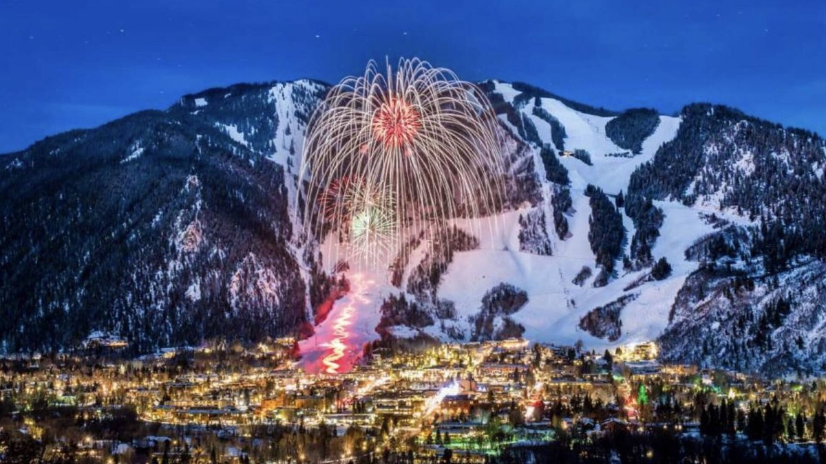 West End Resort | Downtown Aspen 2BR Presidential condo w/Heated Pool & Hot Tub,valet ski storage