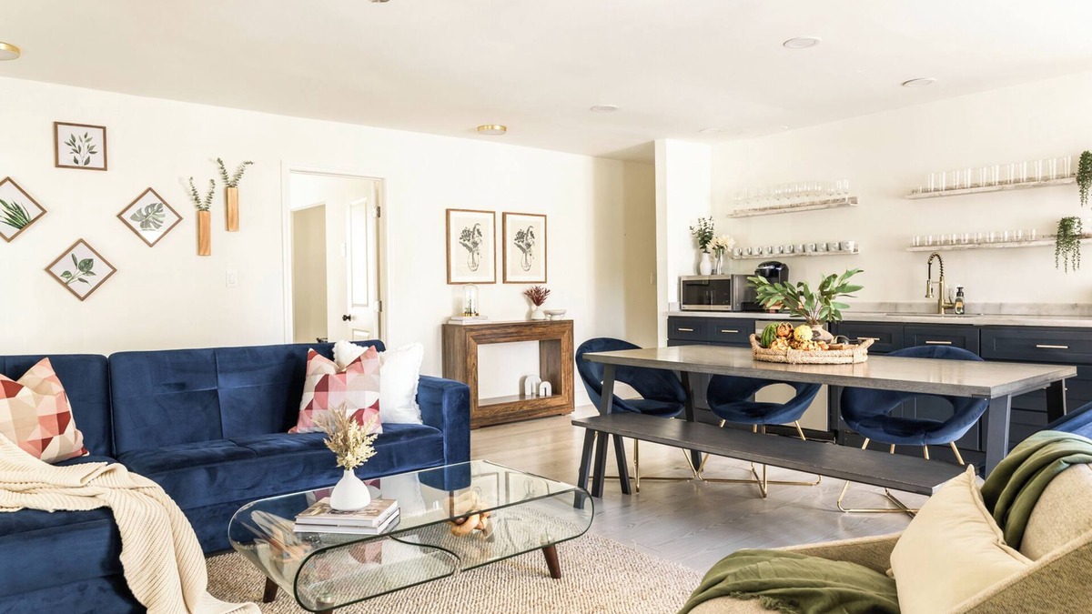 Edgewood Cottage | Downtown Atlanta - 4 Bedroom - Pets - Parking - 9 Guests