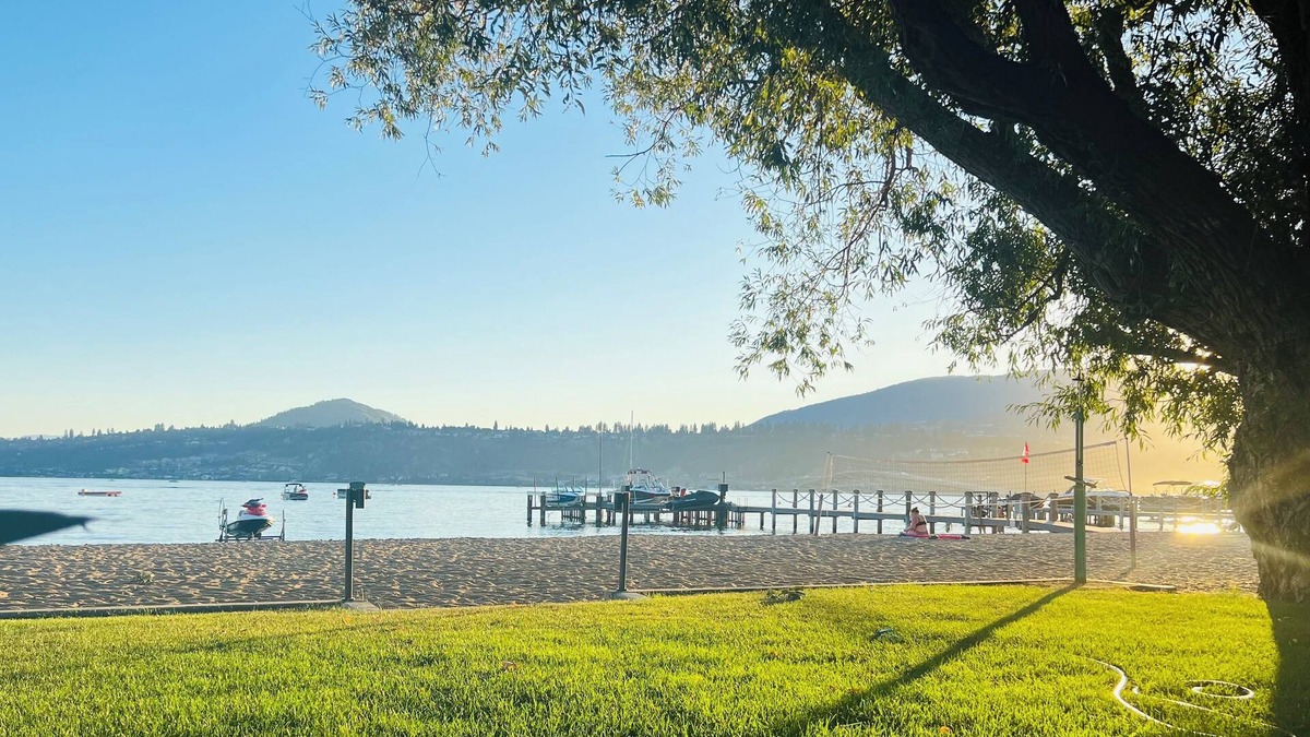 South Central House | Downtown Beachhouse!