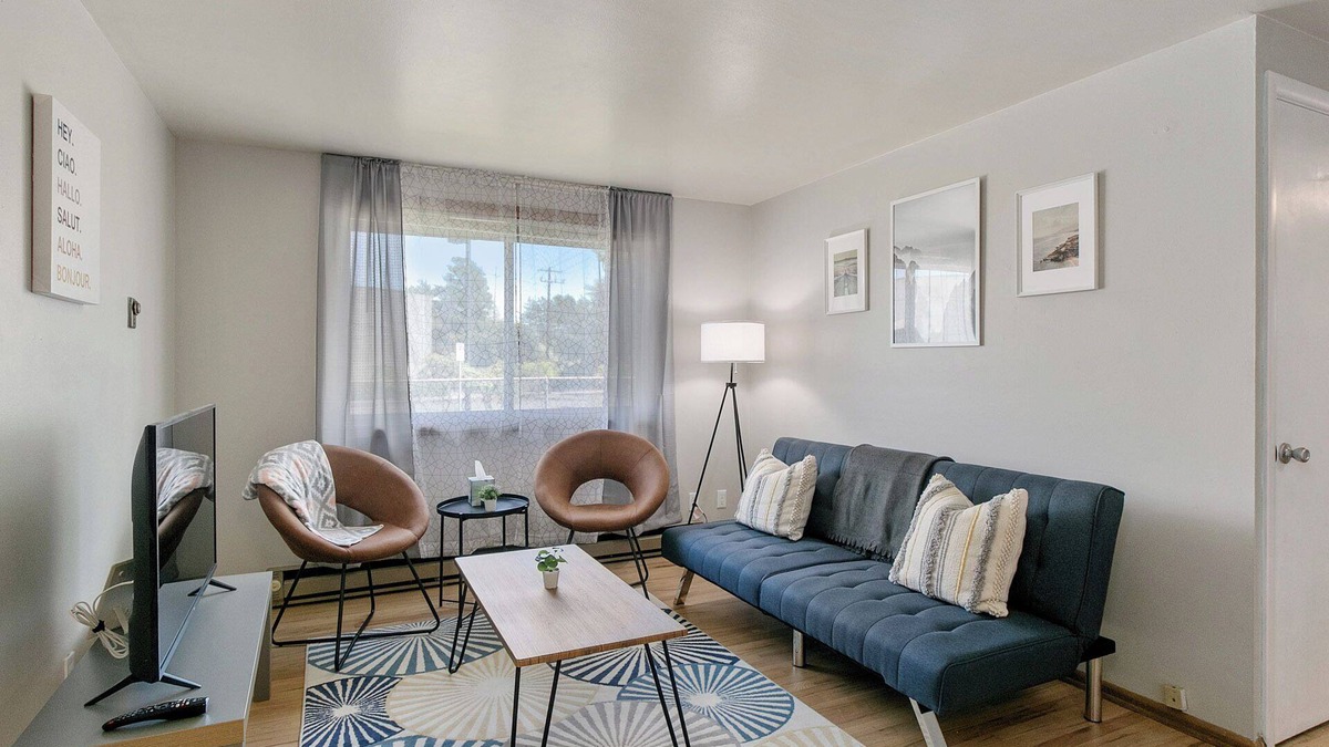 Vose Apartment | Downtown Beaverton Hideaway 4