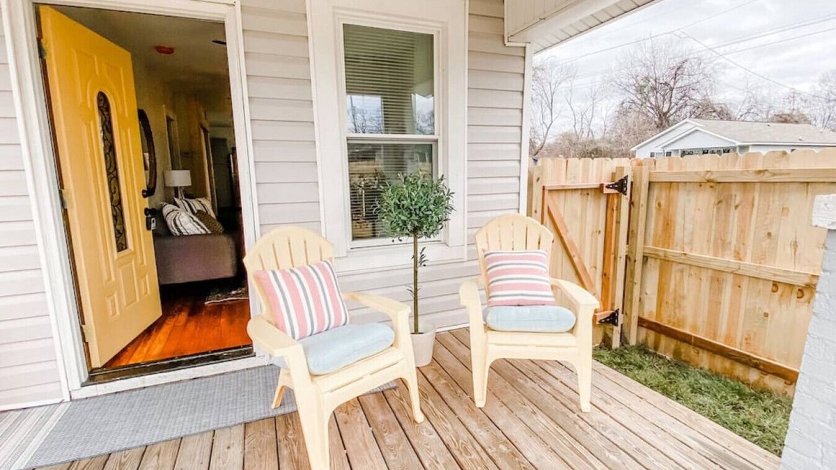 Orchard Knob House | Downtown Charm - 2BR, Great Location!