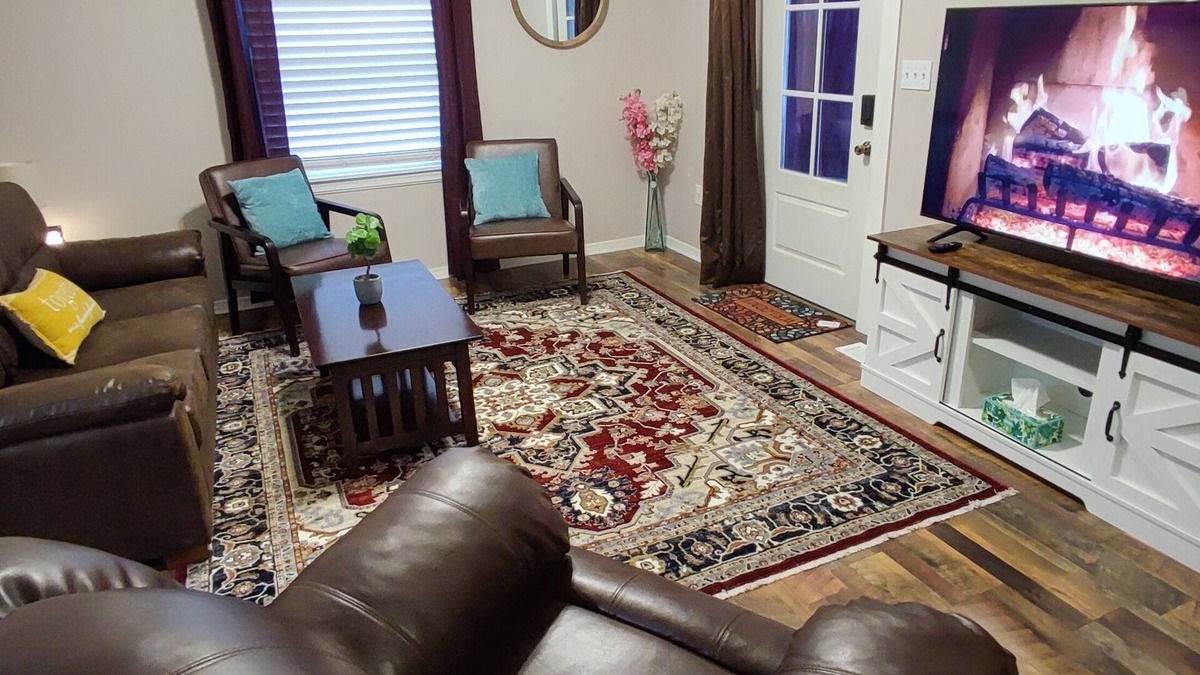 Noblesville House | Downtown Charm Two Bedroom Home/Dog Friendly