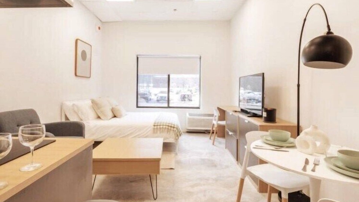 Meriden Apartment | Downtown Dream| Meriden Metro| Cozy Retreat Studio